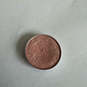 Mac cosmetics eyeshadow Gleam